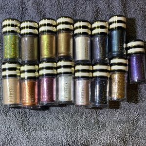 15 MAC Pigments/glitters